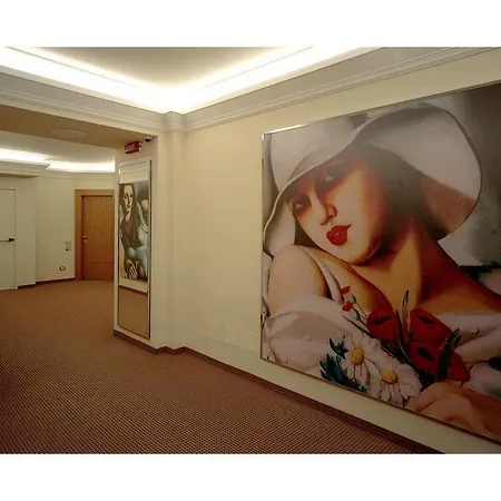 Enea Hotel 4*